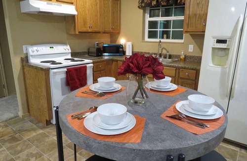 Gainesville House | Gorgeous 2 bed 2 bath house on 3 acres on Hwy 82