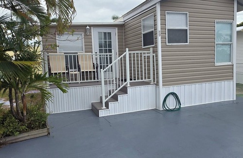 Iona House | Gorgeous 2-bedroom 2-Bathroom home a couple of miles from Fort Myers Beach