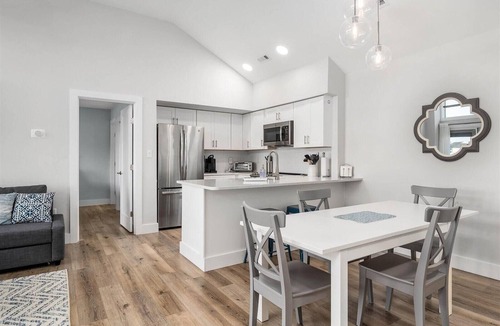 Heron Harbour Isle Condo | Gorgeous 2 bedroom at Seascape in prestigious Heron Harbour