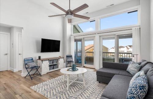 Heron Harbour Isle House | Gorgeous 2 bedroom at Seascape in prestigious Heron Harbour