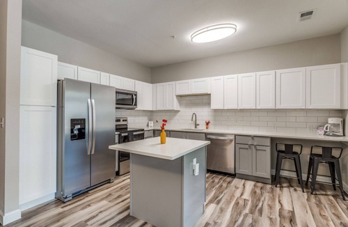 McNeil Apartment | Gorgeous 2BR in Champion City Park 5273