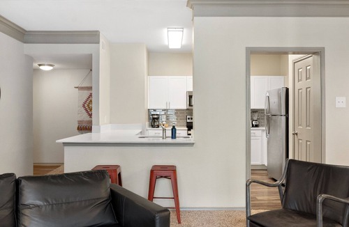 North Burnet Apartment | Gorgeous 2BR next to the Domain 4955
