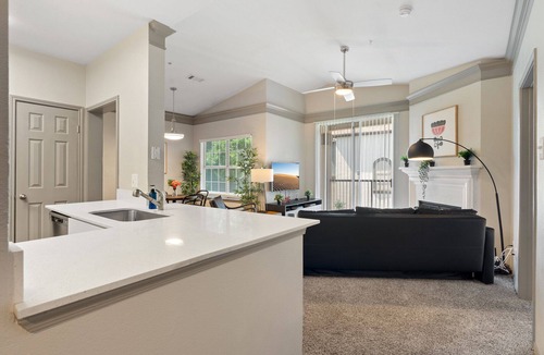 North Burnet Apartment | Gorgeous 2BR next to the Domain 4955