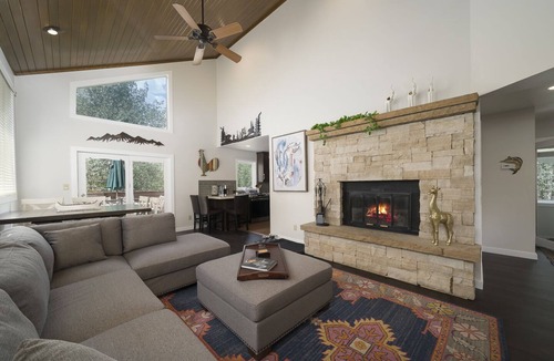 Arrowbear Lake House | Gorgeous 3 Bed/3 Bath Frisco Home!