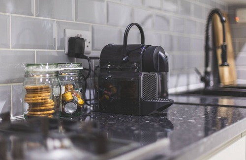 Fortune Green Apartment | Gorgeous 3 bed flat w/great central location