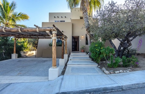 Cabo Bello House | Gorgeous 3 bedroom house with Private Pool