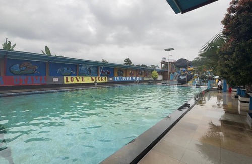 Kalianget Villa | Gorgeous 3-bedroom villa in cool Wonosobo for relaxing stays