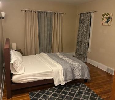 North Buffalo House | Gorgeous 3 BR Upper Unit Home