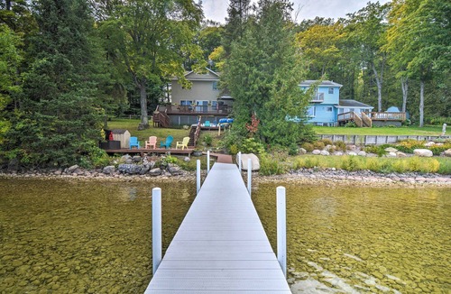 Indian River House | Gorgeous 3-Season Lakefront Escape w/Private Dock