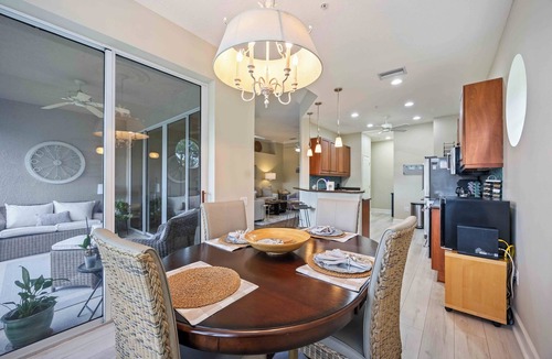 Palmer Ranch Condo | Gorgeous 3bedroom/2bathroom Condo in Palmer Ranch
