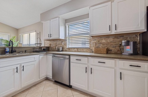 Brooksville House | Gorgeous 3BR/2BA Saltwater Pool on Rivard Public Golf Course
