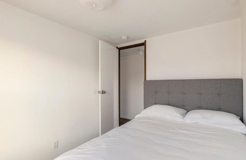 Dale House | Gorgeous 3BR Guest House - Near COTA F1s & Airport