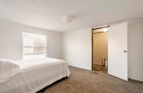 Dale House | Gorgeous 3BR Guest House - Near COTA F1s & Airport