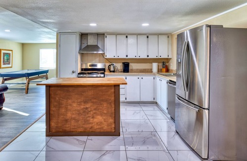 Pleasanton House | Gorgeous 3BR House for Refreshment & Relaxation!