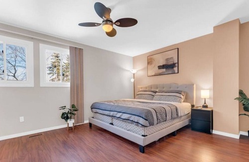 Mount Pleasant House | Gorgeous 3BRHome in Brampton WFH Setup and Parking