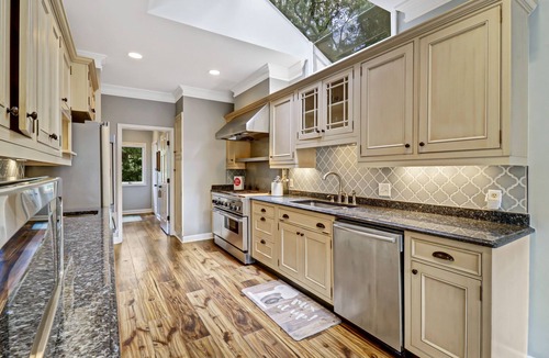 Sea Pines House | Gorgeous 4 Bedroom Sea Pines Home w/Private Pool Close to Beach - Sleeps 13