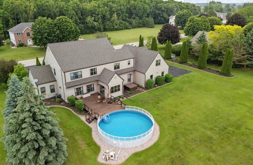 Butte Des Morts House | Gorgeous 4-bedroom house with AC in charming Winneconne