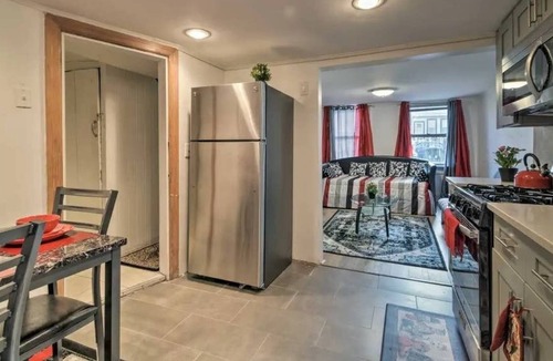 West Side Apartment | Gorgeous 4 BR on The Heights