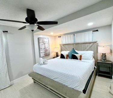 Sun Bay South House | Gorgeous 4 BR Pool Hot Tub Home All King Beds