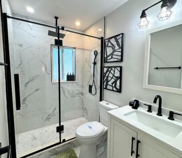 Sun Bay South House | Gorgeous 4 BR Pool Hot Tub Home All King Beds