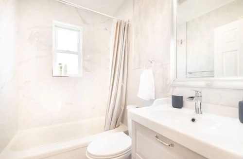 North York House | Gorgeous 6 Bedroom Home in North York