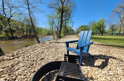 Branson Cabin | Gorgeous A-Frame Cabin Rentable RV Close To Attractions in Branson!
