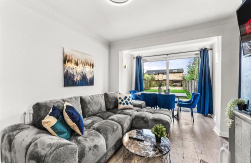 Cambridge House | Gorgeous Abode in Cambridge - Pet Friendly!