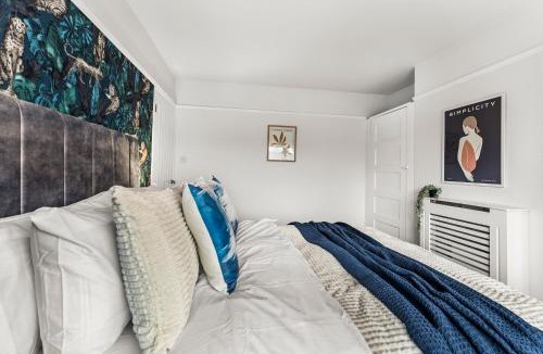 Cambridge House | Gorgeous Abode in Cambridge - Pet Friendly!