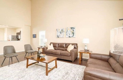 Austin House | Gorgeous and Close to Everything