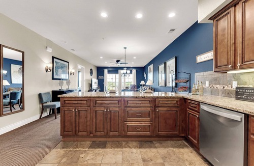 Branson Condo | Gorgeous and Large Condo, Elevator, Pool, Ozark Views! Close to Branson strip!