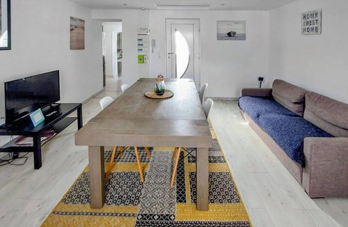 Grand-Fort-Philippe Apartment | Gorgeous apartment in Grand-Fort-Philippe
