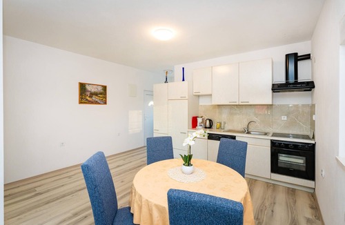 Gornji Karin Apartment | Gorgeous apartment in Gornji Karin