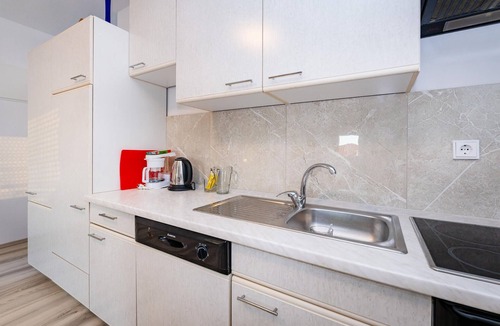 Gornji Karin Apartment | Gorgeous apartment in Gornji Karin