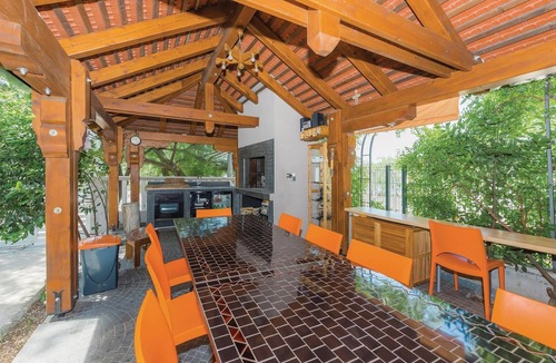 Grebastica Apartment | Gorgeous apartment in Grebastica with WiFi