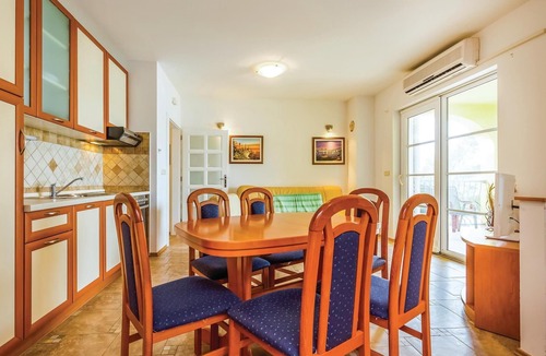 Banjol Apartment | Gorgeous apartment in Banjol with WiFi