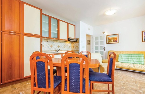 Banjol Apartment | Gorgeous apartment in Banjol with WiFi
