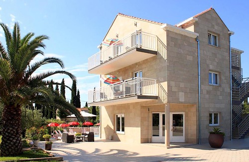 Cilipi Apartment | Gorgeous apartment in Cilipi with WiFi