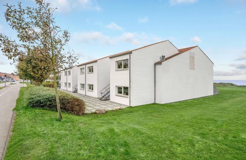 Syddjurs Kommune Apartment | Gorgeous apartment in Ebeltoft with sauna