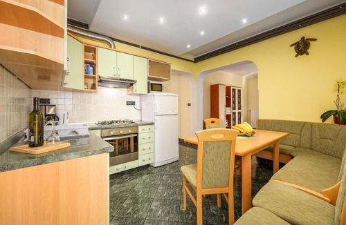 Fazana Apartment | Gorgeous apartment in Fazana with WiFi
