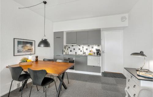 Rindby Strand Apartment | Gorgeous Apartment In Fanø With Sauna