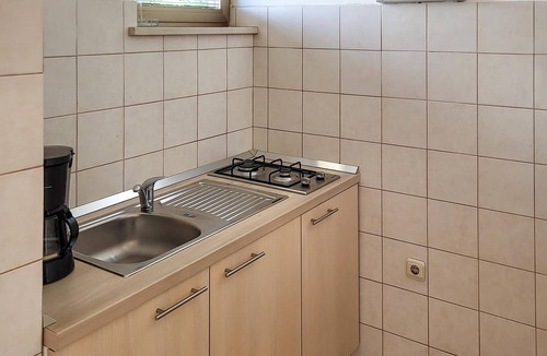 Jadranovo Apartment | Gorgeous apartment in Jadranovo with WiFi