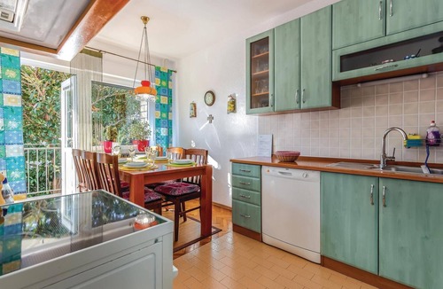 Zurkovo Apartment | Gorgeous apartment in Kostrena with WiFi