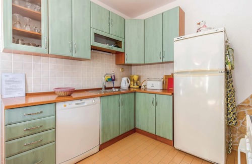 Zurkovo Apartment | Gorgeous apartment in Kostrena with WiFi