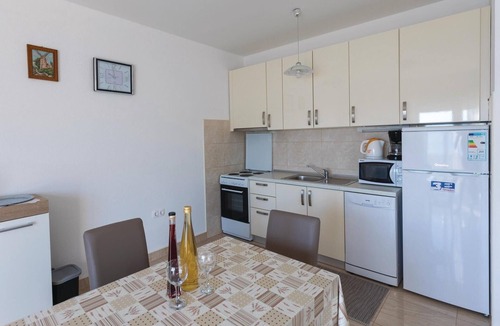 Komarna Apartment | Gorgeous apartment in Klek with house sea view