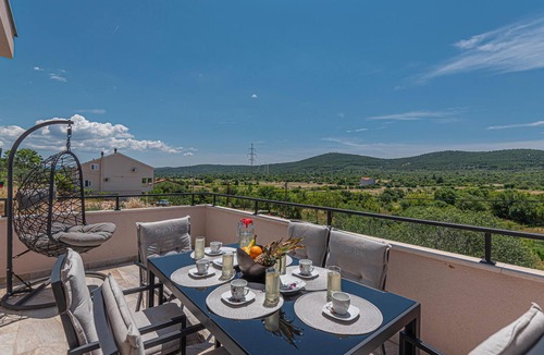 Bilice Apartment | Gorgeous apartment in Sibenik with swimming pool