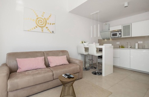 Stinica Apartment | Gorgeous apartment in Stinica with house sea view