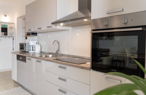 Selca Apartment | Gorgeous apartment in Selca with WiFi