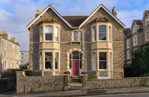 Clevedon Apartment | Gorgeous Apartment Seconds from Seafront, Clevedon