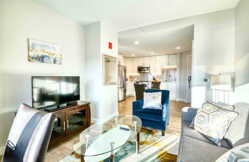 Quincy Apartment | Gorgeous Apt Downtown