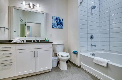 Hingham Apartment | Gorgeous Apt Near Shipyards with Pool